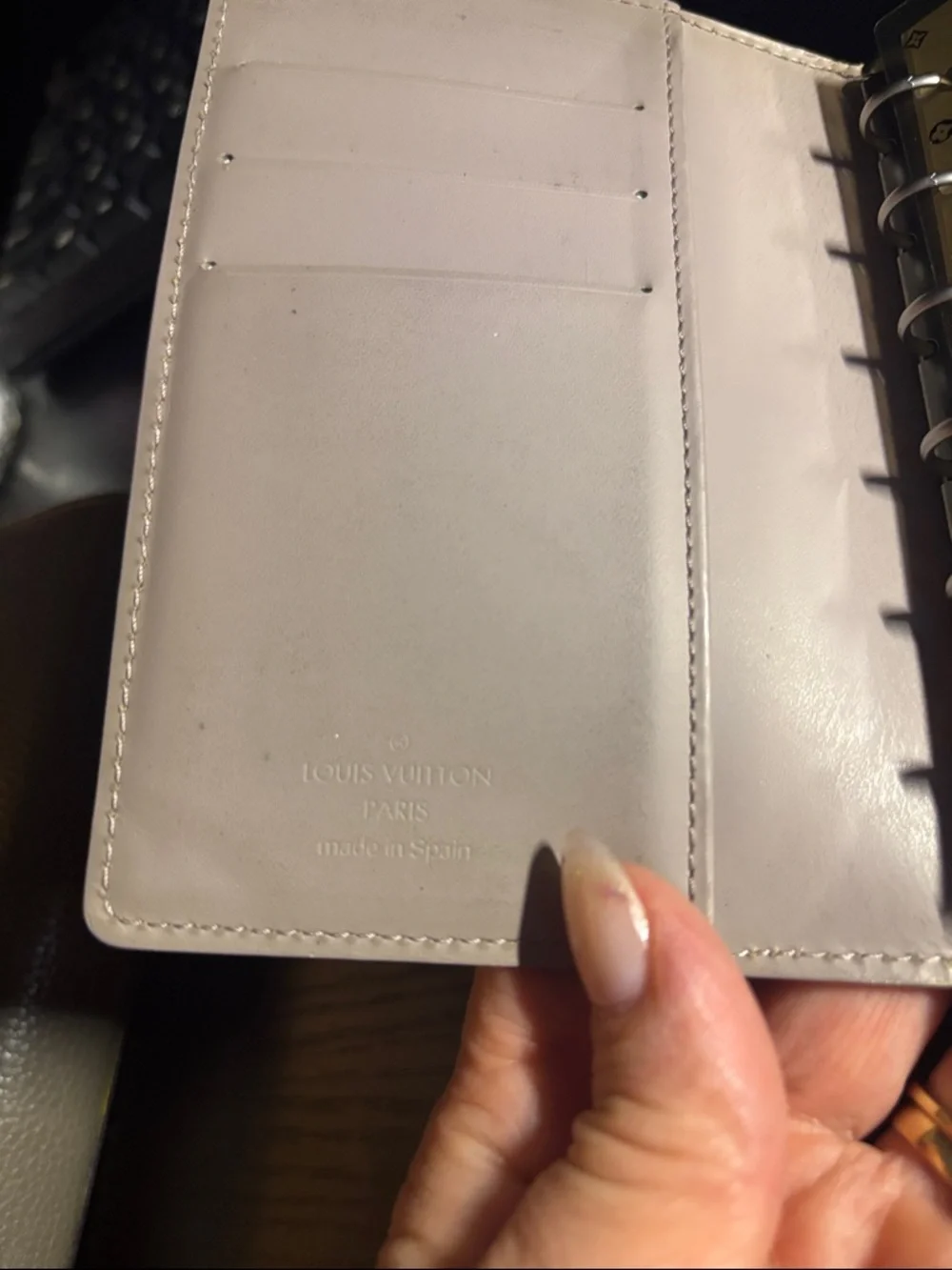 Louis Vuitton taupe/beige   Epi Leather agenda with original papers in it - Picture 9 of 17